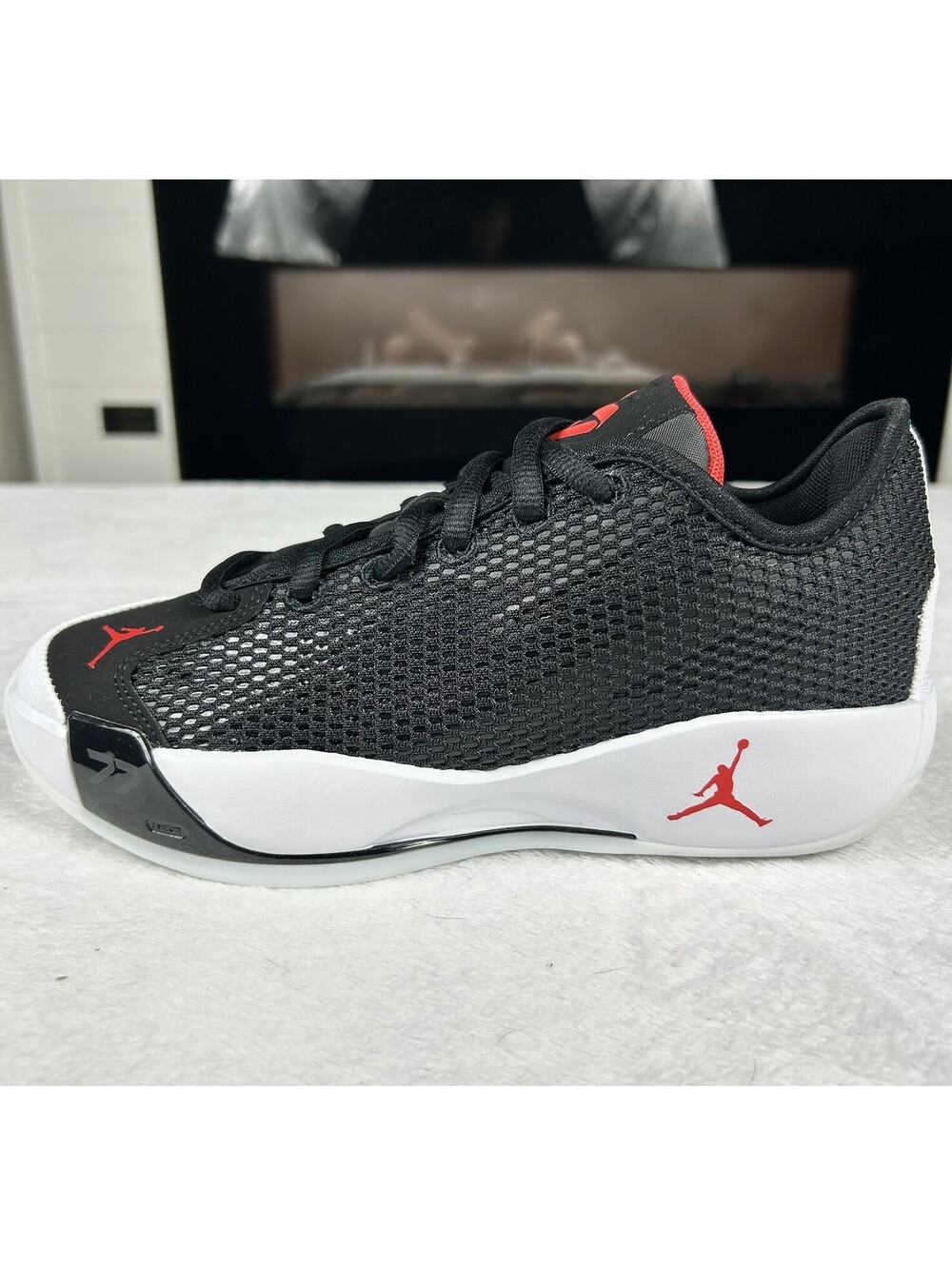 Nike Jordan Luka 77 GS Bred Kids Youth Basketball Hoopers Shoes Size 4.5Y New